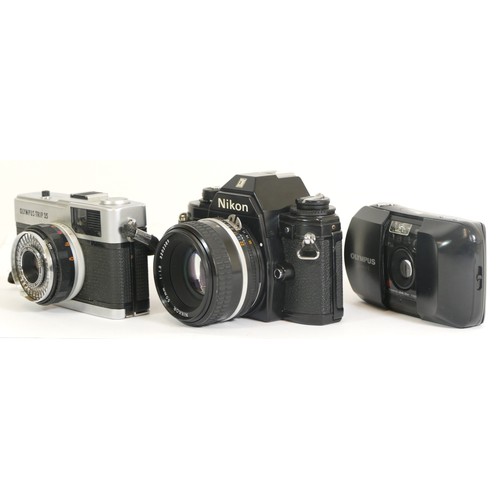 426 - Three cameras comprising of an Olympus Mju-1 date compact camera, an Olympus Trip 35 with a 1:28 f=4... 