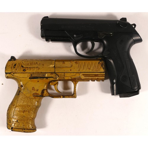 513 - A Umarex Walther P.P.Q  .177 CO2 air pistol, serial number 122C77635, together with a Umarex Beretta... 