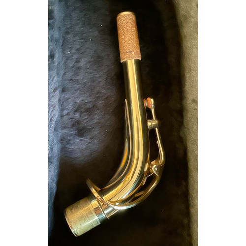 458 - A contemporary brass Earlham Professional Series II brass alto saxophone, impressed number 202663, 6... 