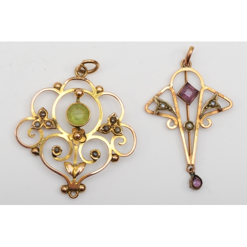 259 - An Edwardian 9ct gold green paste stone and seed pearl open work pendant, 37 x 30mm, together with a... 