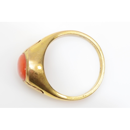 288 - A 9ct gold coral dress ring, O, 2.8gm.