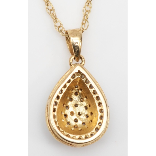 367 - A 9ct gold diamond cluster pendant on chain, 19 x 9mm, 2gm.