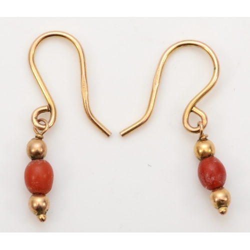 434 - A pair of 9kt gold coral drop earrings, 22mm, 0.7gm.