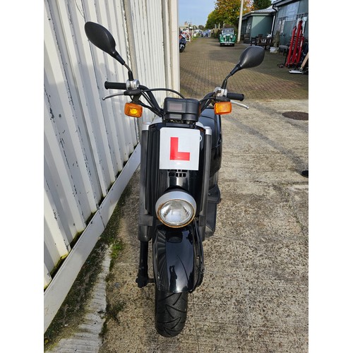 496 - 2008 Yamaha Giggle, 49cc. Registration number YJ57 DXE. Frame number LPRSA354000120178. Engine numbe... 