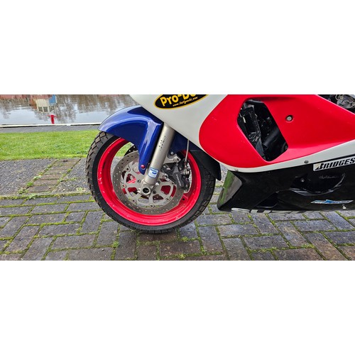 576 - 1986 Suzuki RG 500, 498cc. Registration number C898 BOT. Frame number HM31A-104433. Engine number 10... 