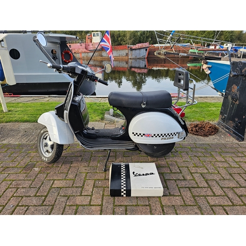 495 - 2003 Piaggio Vespa PX200 Serie Speciale Limited Edition 102/400, 198cc. Registration number P200 VSS... 