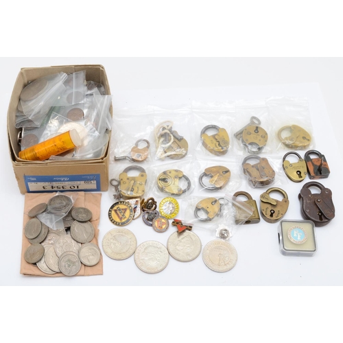 110 - Four £5 coins, six Crowns, various coinage and a collection of Victorian and later padlocks,