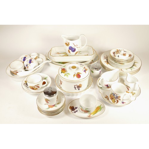 176 - A collection of Royal Worcester 'Evesham' pattern dinnerware and teaware.