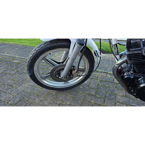 537 - 1999 Honda CB250, 234cc. PLEASE NOTE THIS IS A CAT C MOTORCYCLE. Registration number T855 SBB. Frame... 