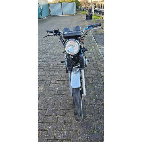 510 - 1981 Honda CB250N Super Dream, 248cc. PLEASE NOTE THIS IS A CAT C MOTORCYCLE. Registration number HO... 