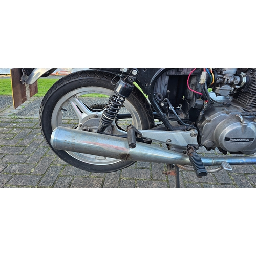 510 - 1981 Honda CB250N Super Dream, 248cc. PLEASE NOTE THIS IS A CAT C MOTORCYCLE. Registration number HO... 