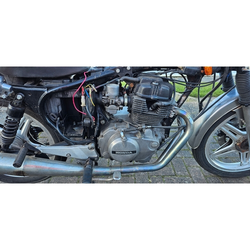 510 - 1981 Honda CB250N Super Dream, 248cc. PLEASE NOTE THIS IS A CAT C MOTORCYCLE. Registration number HO... 