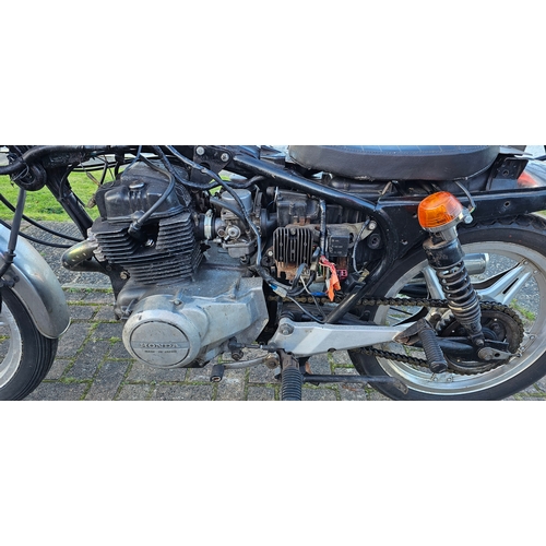 510 - 1981 Honda CB250N Super Dream, 248cc. PLEASE NOTE THIS IS A CAT C MOTORCYCLE. Registration number HO... 