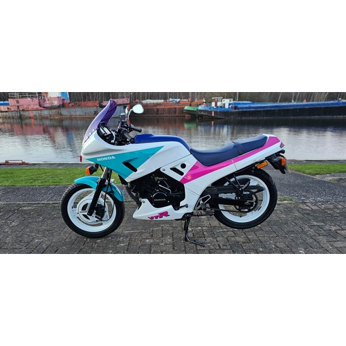 538 - 1989 Honda VTR250, 249cc. Registration number M879 HKH. Frame number JH2MC1518KM101306. Engine numbe... 