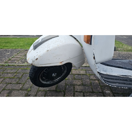 503 - 1986 Vespa Douglas VNX125, 123cc. Registration number C370 VLL. Frame number VNX1M 258365. Engine nu... 