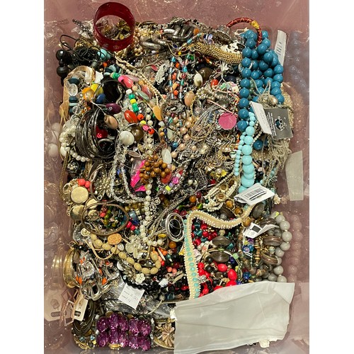 111 - Approximately 10kg of costume jewellery.