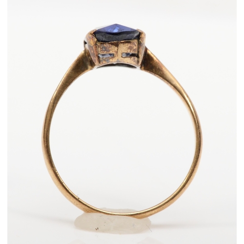 168 - A 9ct gold synthetic sapphire dress ring, P, 2.2gm.