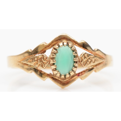 182 - A 9ct gold dyed green chalcedony dress ring, O, 1.7gm.