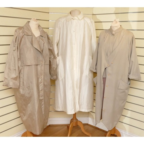 270 - C&A vintage mac/trench coat with belt, epaulettes to shoulders and cuffs, single breasted, beige, si... 