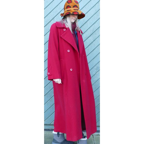 280 - 'First Avenue' mid length wool coat, turn back cuffs, side slant pockets, lined, size 16/L 82cm. 'Da... 