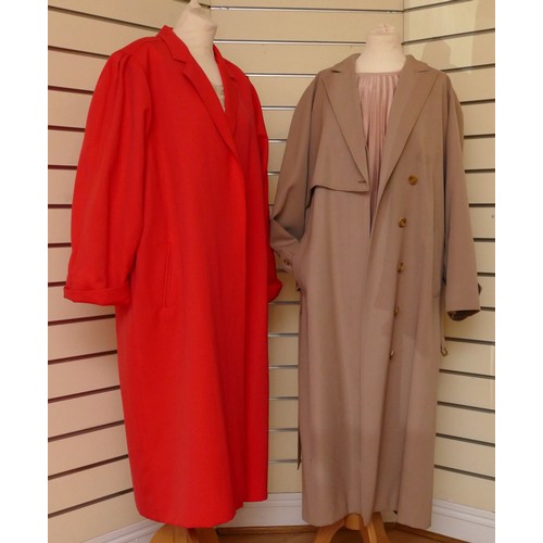 285 - Mansfield, pure new wool duster coat, no buttons, side concealed pockets, lined, coral coloured, siz... 