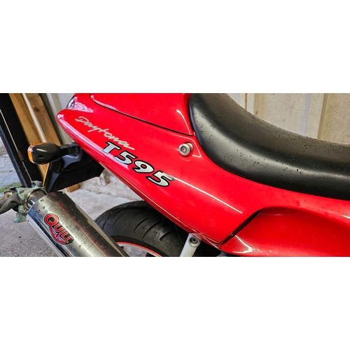 540 - 1998 Triumph Daytona 595, 955cc. Registration number R350 LUT. Frame number SMTTE502LGW060911. Engin... 