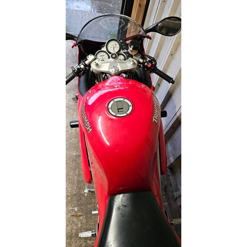 540 - 1998 Triumph Daytona 595, 955cc. Registration number R350 LUT. Frame number SMTTE502LGW060911. Engin... 