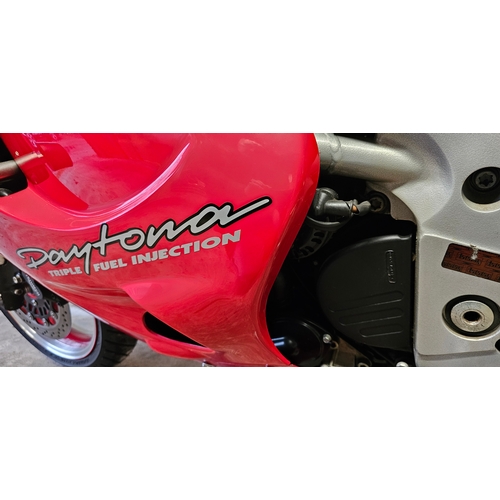 540 - 1998 Triumph Daytona 595, 955cc. Registration number R350 LUT. Frame number SMTTE502LGW060911. Engin... 