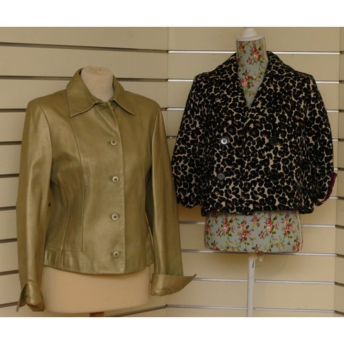 326 - Episode - gold leather jacket, button front, long sleeves, lined size 12 with an animal print, unbra... 