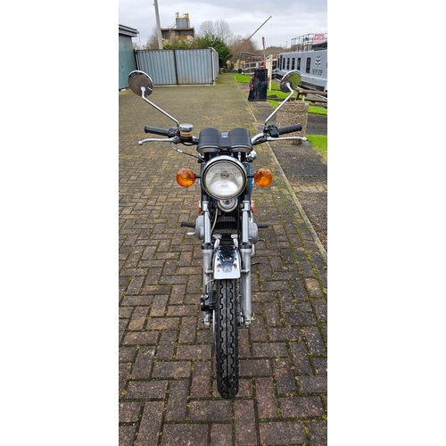 515 - 1975 Suzuki GT250, 247cc. Registration number HDT 39N. Frame number GT250-55593. Engine number GT250... 