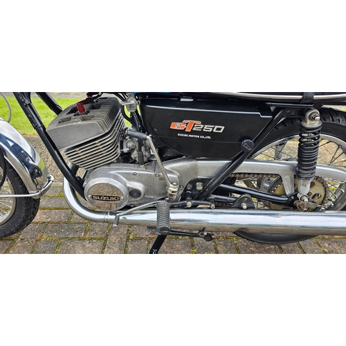 515 - 1975 Suzuki GT250, 247cc. Registration number HDT 39N. Frame number GT250-55593. Engine number GT250... 