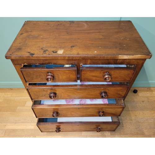 281 - A Victorian mahogany chest of drawers, having two short over three long graduated drawers with turne... 