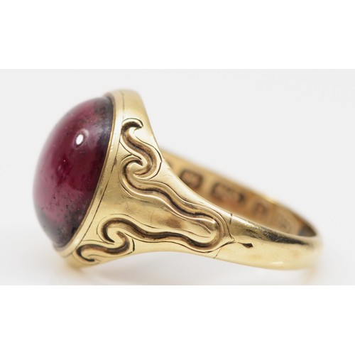 172 - A George VI 9ct gold filled gentleman's foil backed garnet signet ring, makers mark CG, Birmingham 1... 