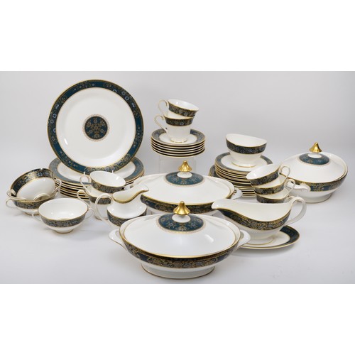 272 - Royal Doulton Carlyle (H5018) pattern part dinner and tea set comprising of eight 27cm diameter dinn... 