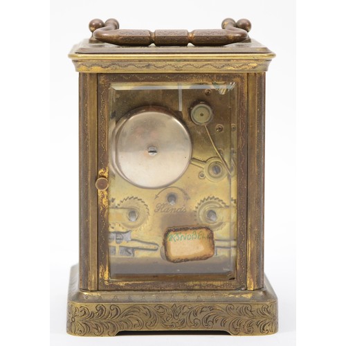 345 - A 20th century engraved brass cased hourly striking carriage clock, the white enamelled dial with bl... 