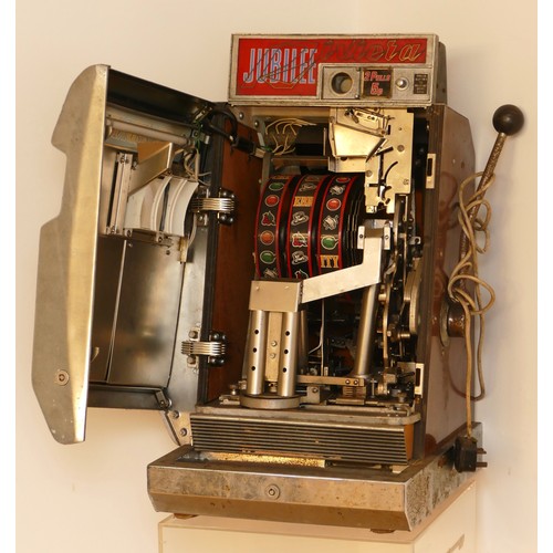 407 - Jubilee Riviera Celebrity one arm bandit electromechanical three reel slot machine, c.1955/60, 5p pl... 