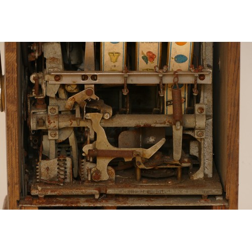 413 - 8 Star Bell by Pace Manufacturing Co., a three reel mechanical bandit slot machine, c.1948, 6d play,... 