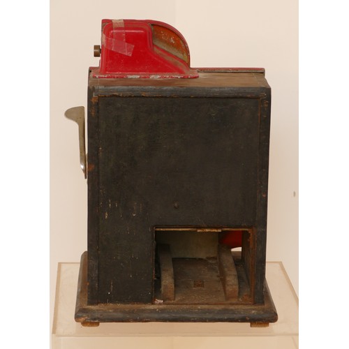 418 - Mills QT Chevron one arm bandit slot machine, c.1936 - 1940, plays 6d, for restoration, 74 x 32 x 35... 