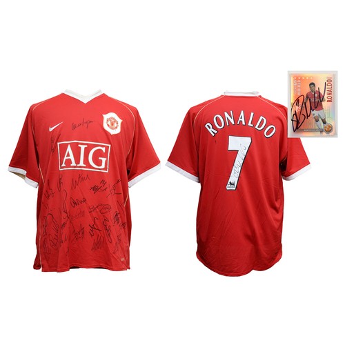 Signed Manchester United Shirt 2006-2007 XL
Includes;
Ronaldo
Michael Carrick
Paul Scholes
Alan Smith
Together with Shoot out Trading card signed by Cristiano Ronaldo