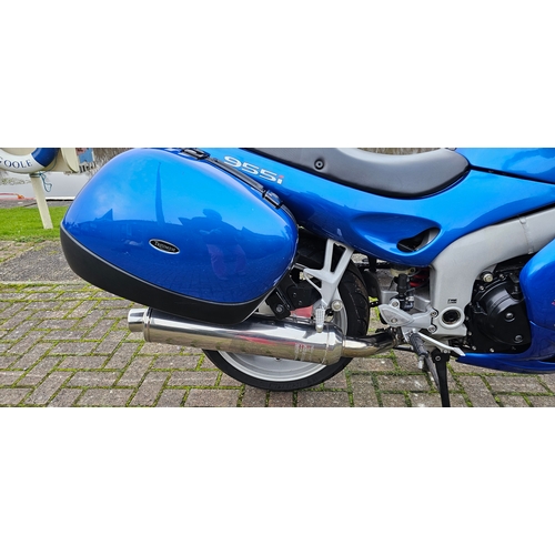 520 - 2004 Triumph Sprint ST, 955cc. Registration number NK04 RWJ. Frame number SMTTF665XH4201938. Engine ... 