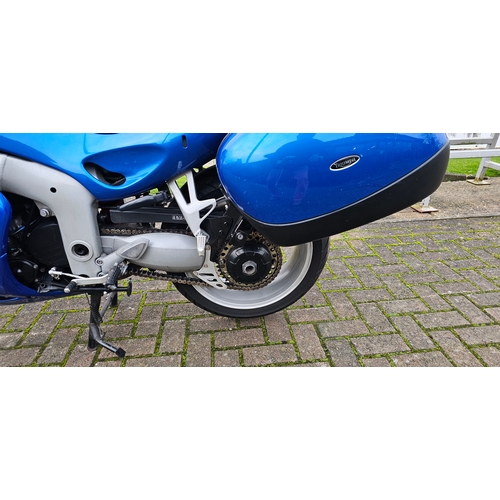 520 - 2004 Triumph Sprint ST, 955cc. Registration number NK04 RWJ. Frame number SMTTF665XH4201938. Engine ... 