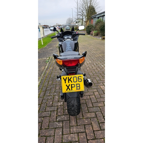 521 - 2006 Honda CBF600S. Registration number YK06 XPB. Frame number ZDCPC38B05F064222. Engine number PC38... 