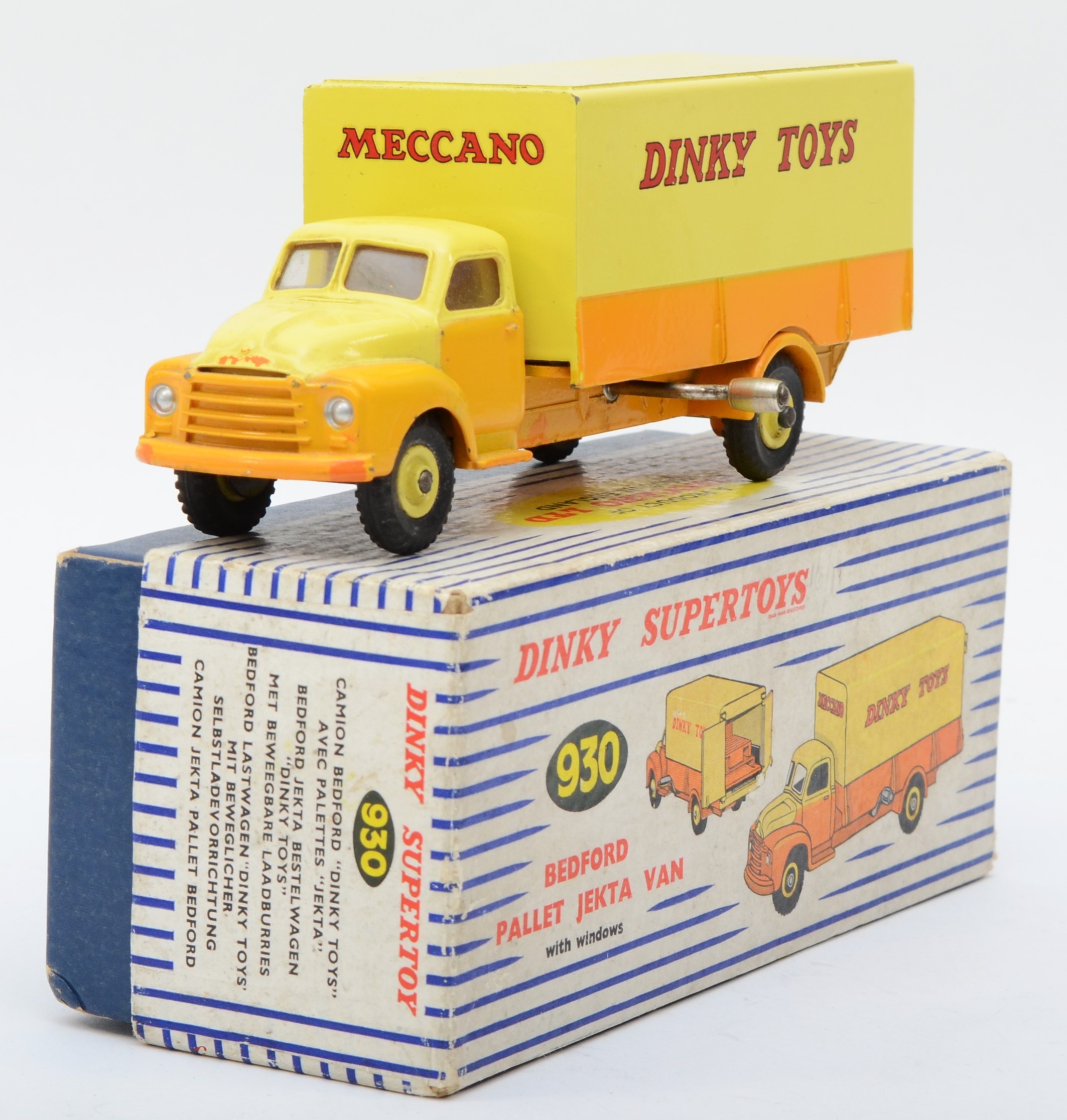 Dinky Toys - A boxed Dinky Supertoy 930 Bedford Pallet Jekta Van ...