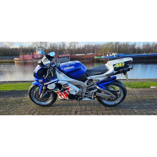 529 - 1998 Yamaha YZF-R1, 998cc. Registration number S280 ABB. Frame number JYARN0110000007496. Engine num... 