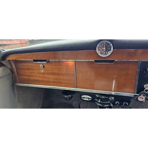 420 - 1960 Rover P4 80, 2286cc. Registration number VVY 444. Chassis number 645002433. Engine number 64500... 