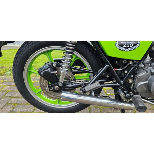 533 - 1981 Kawasaki KZ250A, 248cc. Registration number UWW 375X. Frame number KZ250A 032127. Engine number... 