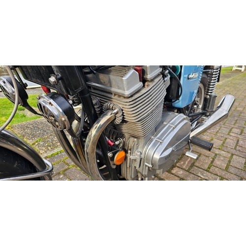 569 - 1977 Laverda 3C, 981cc. Registration number UWX 300R. Frame number 5041. Engine 5041.
Sold with the ... 