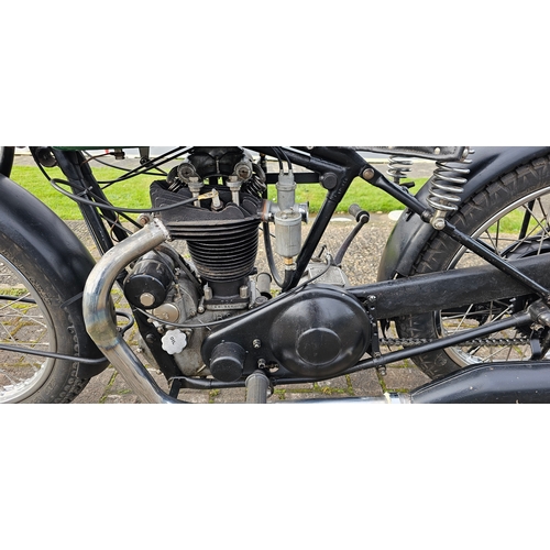 546 - 1931 BSA L31-6, de luxe 349cc. Registration number OU 4702 (non transferrable). Frame number Y5-515.... 