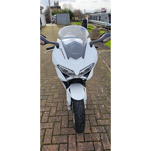 536 - 2014 Honda VFR 800 F-E, 782cc. Registration number PJ14 opy. Frame number JH2RC79A6EK000946. Engine ... 