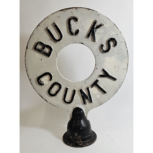 83 - A cast iron Bucks County post top marker, diameter 45cm